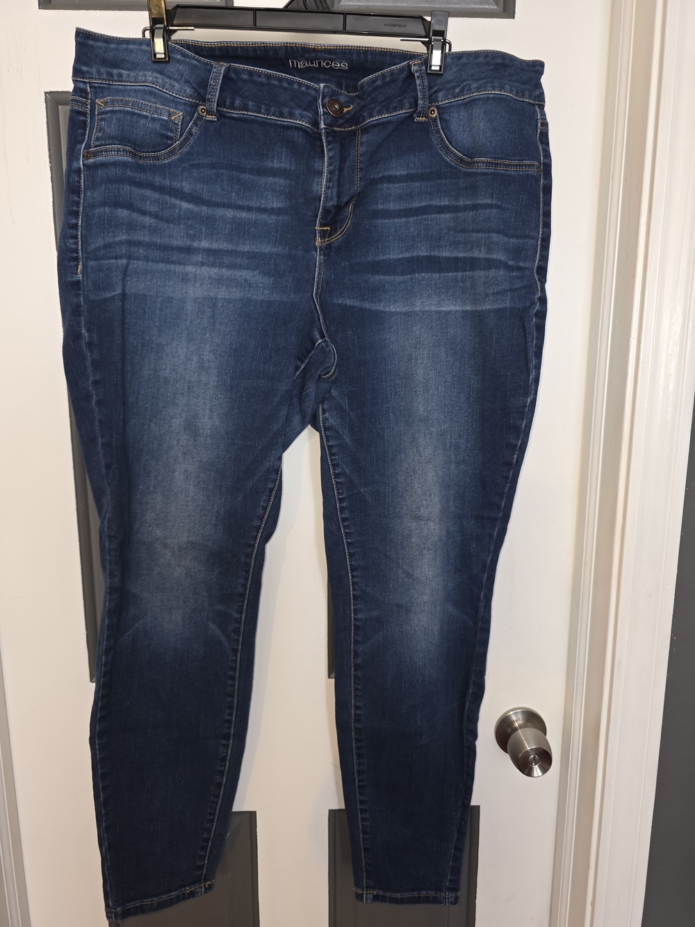 Maurices Women's Dark Blue Stretch Skinny Jeans Size 18